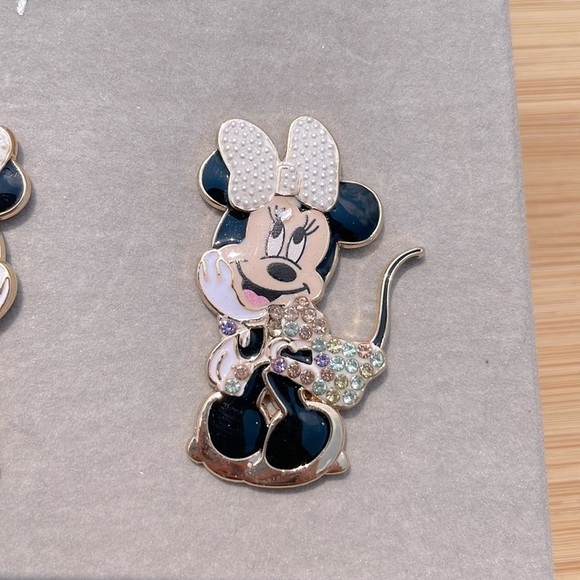 Brand New Disney x BaubleBar Minnie Mouse Pearl Beaded Bow Pastel Post Earrings - Picture 6 of 10